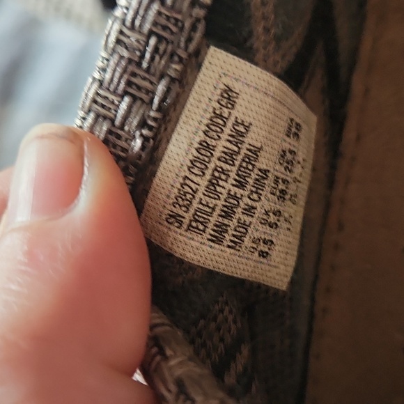 Bobs - Picture 3 of 3